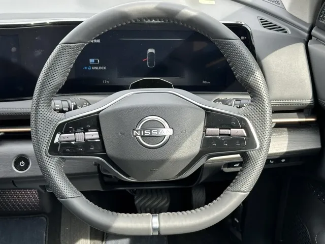アリア(ニッサン)B6登録済未使用車 6