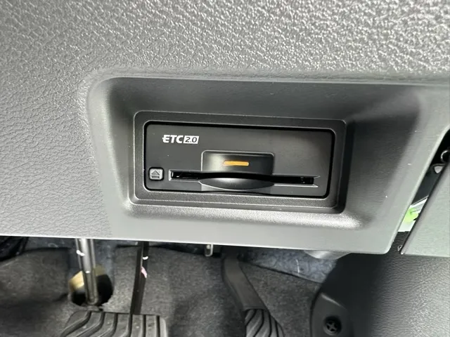 セレナ(ニッサン)ハイウェイスターV アラウンドビューモニター 12.3ナビ登録済未使用車 19
