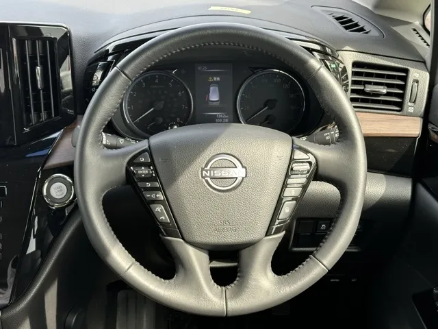 エルグランド(ニッサン)２５０ハイウェイスターS　両側パワースライドドア　アラウンドビューモニター中古車 7