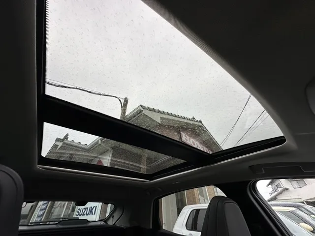 アリア(ニッサン)B6登録済未使用車 21