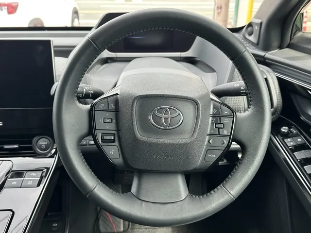 bZ4X(トヨタ)Z中古車 6