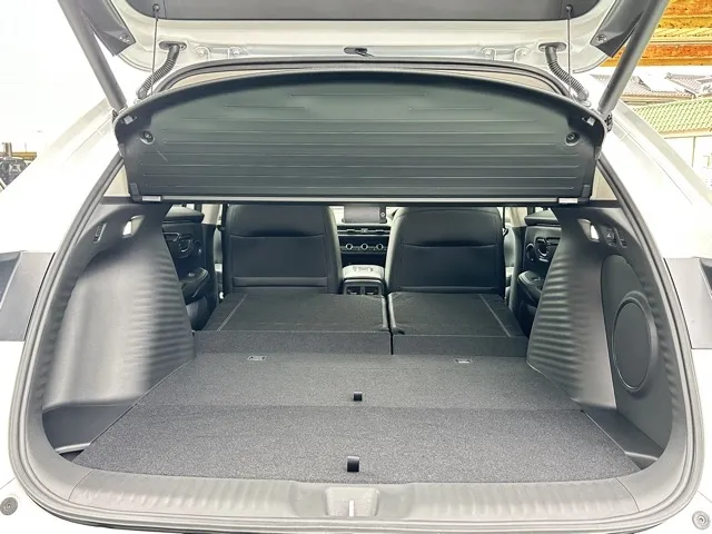 ZR-V(ホンダ)e：HEV Z登録済未使用車 9