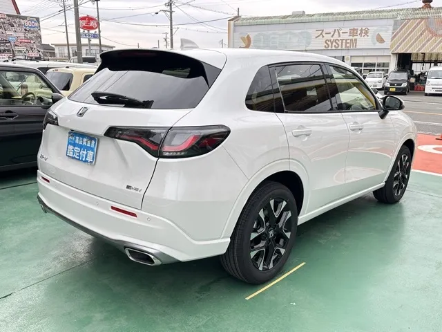 ZR-V(ホンダ)e：HEV Z登録済未使用車 10