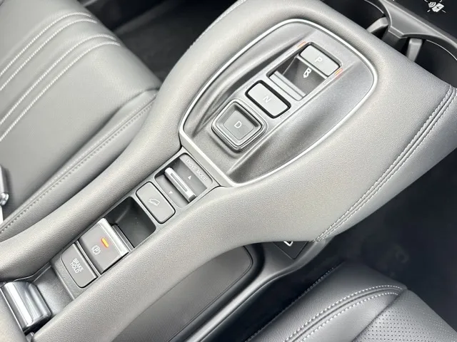 ZR-V(ホンダ)e：HEV Z登録済未使用車 22