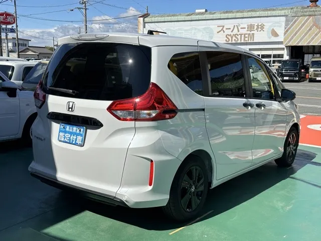 フリード(ホンダ)G BLACK STYLEレンタＵＰ 13