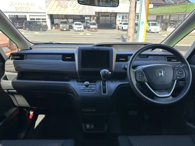 フリード(ホンダ)G BLACK STYLEレンタＵＰ 5