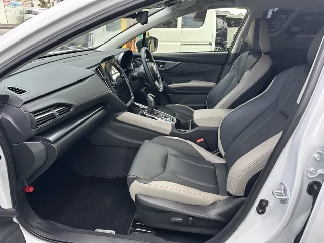 レヴォーグ(スバル)リミテッド EX中古車 3