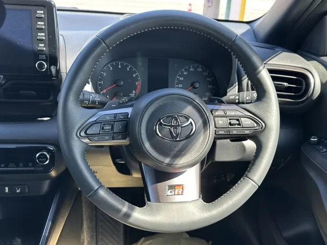 GRヤリス(トヨタ)RS AT中古車 6