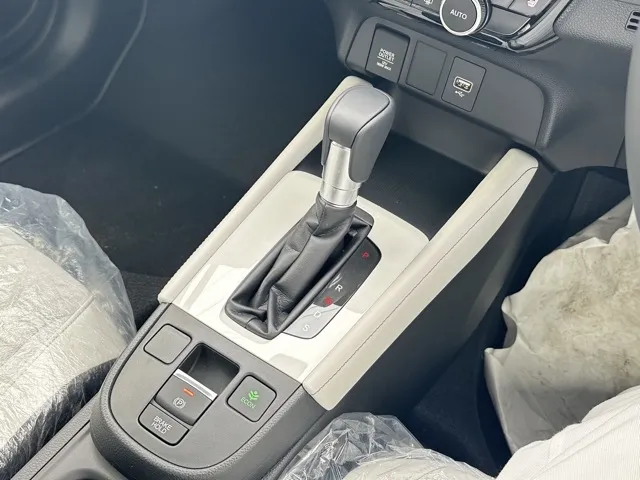 フィット(ホンダ)HOME（ホーム）登録済未使用車 18