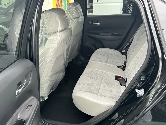 フィット(ホンダ)HOME（ホーム）登録済未使用車 4