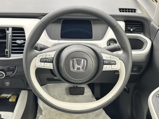 フィット(ホンダ)HOME（ホーム）登録済未使用車 6