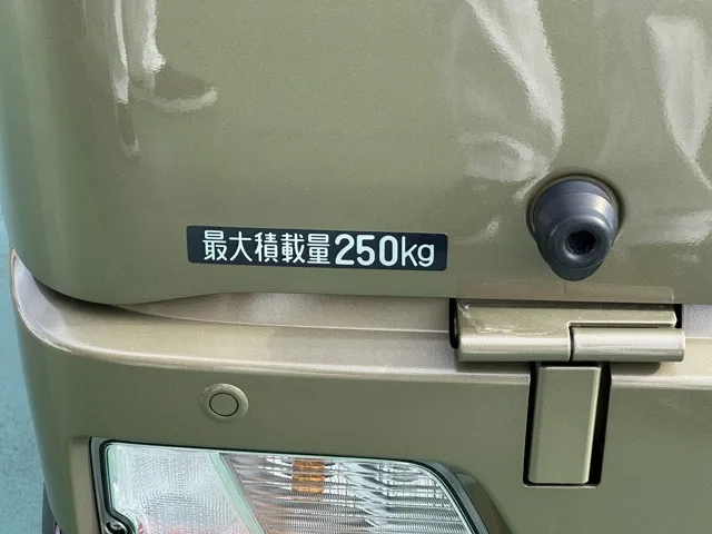 アトレー(ダイハツ)デッキバン AT 4WD届出済未使用車 9