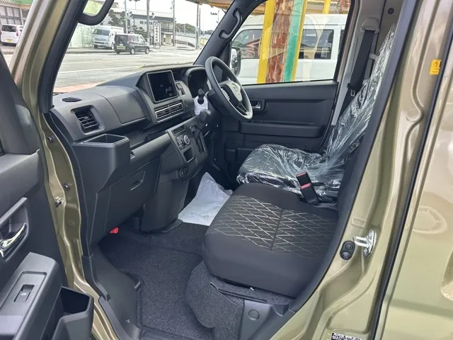 アトレー(ダイハツ)デッキバン AT 4WD届出済未使用車 3