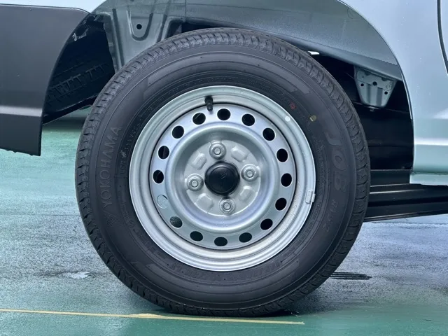 ハイゼット(ダイハツ)デラックス AT届出済未使用車 11