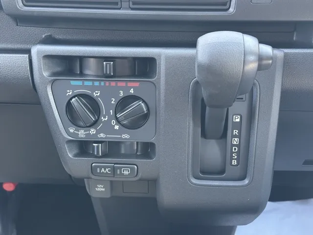 ハイゼット(ダイハツ)デラックス AT届出済未使用車 15