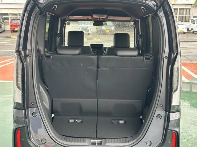 N-BOX(ホンダ)N-BOXカスタムターボ届出済未使用車 10