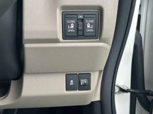 N-BOX(ホンダ)JOY届出済未使用車 15