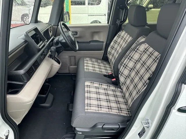 N-BOX(ホンダ)JOY届出済未使用車 3