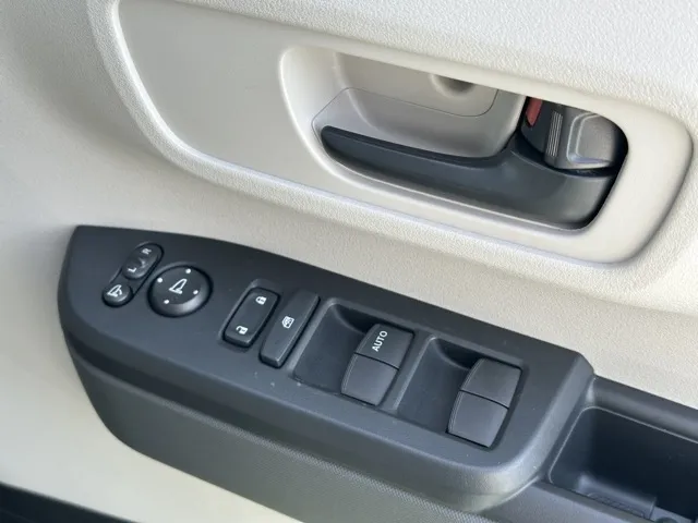 N-BOX(ホンダ)N-BOX ファッションスタイル コンフォートＰ中古車 11