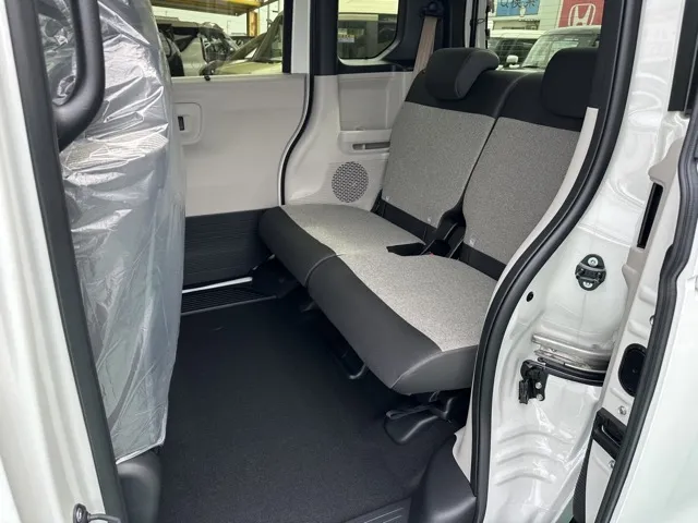 N-BOX(ホンダ)N-BOX届出済未使用車 4