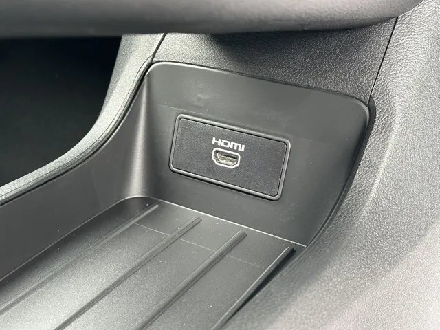 オーラ(ニッサン)ニスモ チューンドeパワー 寒冷地 4WD登録済未使用車 27