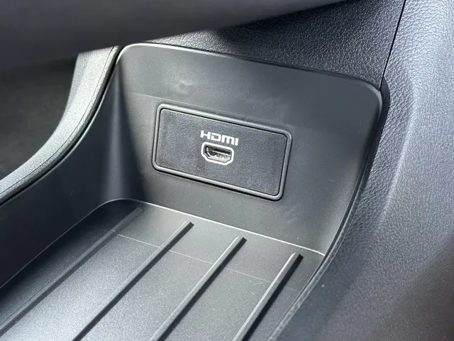 オーラ(ニッサン)ニスモ チューンドeパワー 寒冷地 4WD登録済未使用車 22