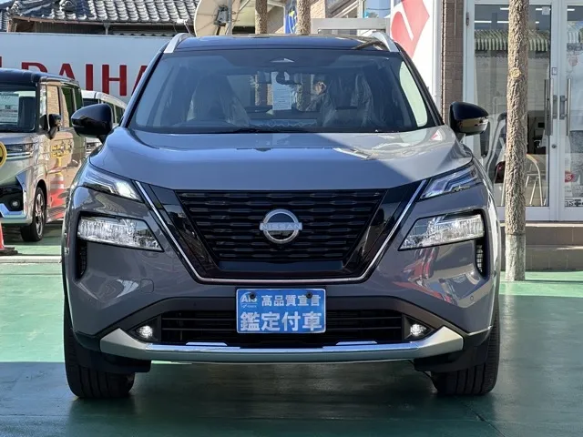 エクストレイル(ニッサン)G e-4ORCE サンルーフ ルーフレール 寒冷地登録済未使用車 29