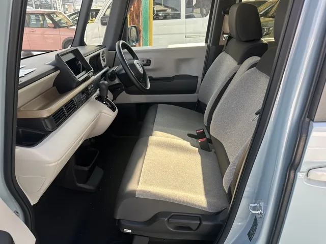 N-BOX(ホンダ)N-BOX ファッションスタイル コンフォートＰ中古車 3