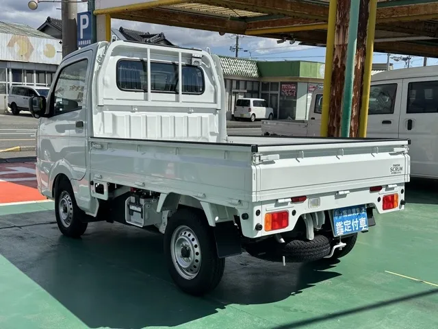 スクラムトラック(マツダ)KC 農繁仕様 4WD 5MT届出済未使用車 2