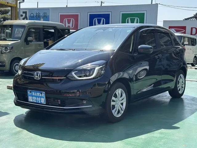 フィット(ホンダ)e：HEV ホーム中古車 1