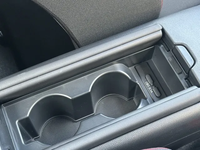 BRZ(スバル)R 6MT中古車 18