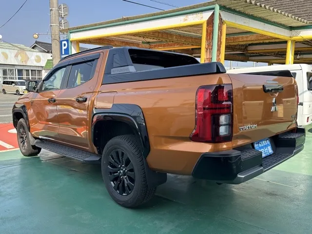トライトン(三菱)GSR中古車 2
