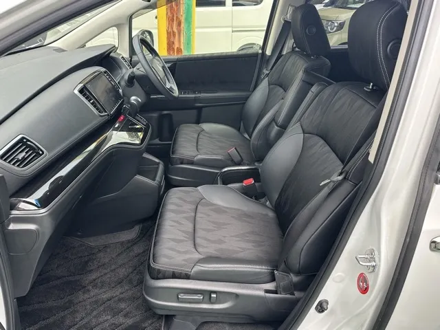 オデッセイ(ホンダ)e：HEV アブソルート EX中古車 3