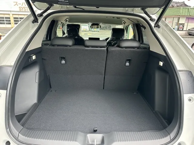 ヴェゼル(ホンダ)ｅ：ＨＥＶ　Ｚ登録済未使用車 10