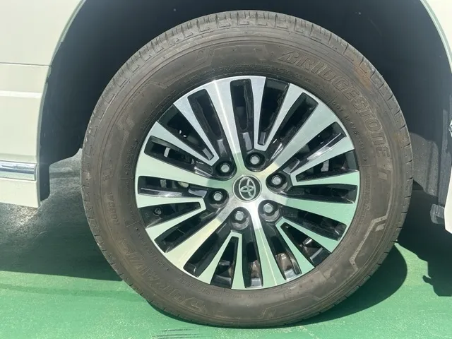 グランエース(トヨタ)G 8人中古車 12