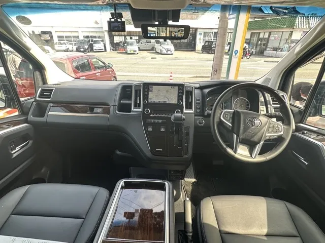 グランエース(トヨタ)G 8人中古車 7