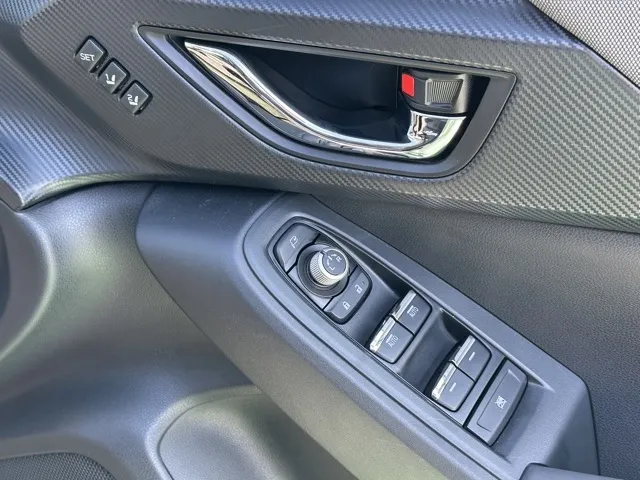 クロストレック(スバル)リミテッド 4WD中古車 13