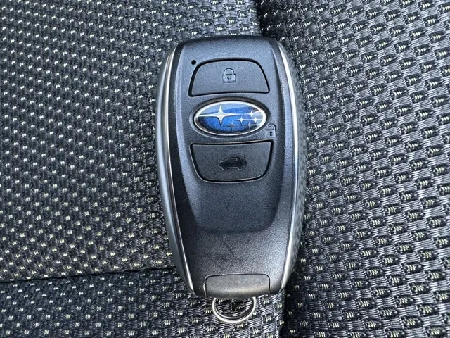 クロストレック(スバル)リミテッド 4WD中古車 25