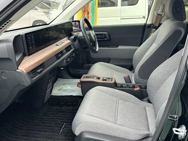 HONDAe(ホンダ)アドバンス中古車 3