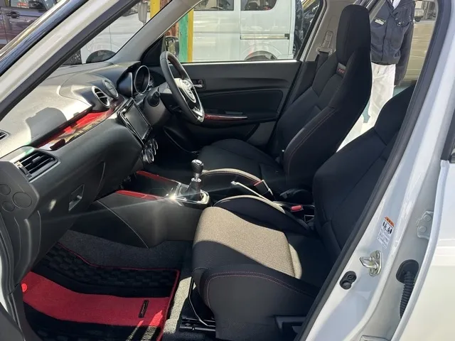 スイフト(スズキ)ベースグレード　セーフティパッケージ 全方位カメラ MT中古車 3