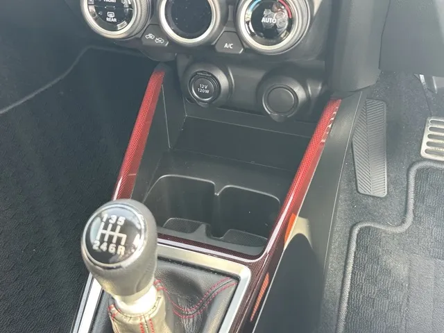 スイフト(スズキ)ベースグレード　セーフティサポート非装着車 MT中古車 16