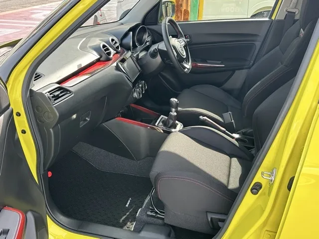 スイフト(スズキ)ベースグレード　セーフティサポート非装着車 MT中古車 3