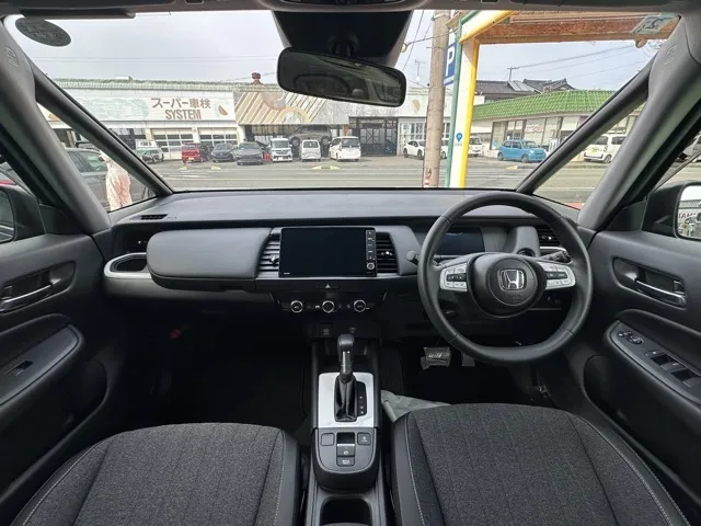 フィット(ホンダ)e：HEV ホーム中古車 5