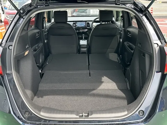 フィット(ホンダ)e：HEV ホーム中古車 10
