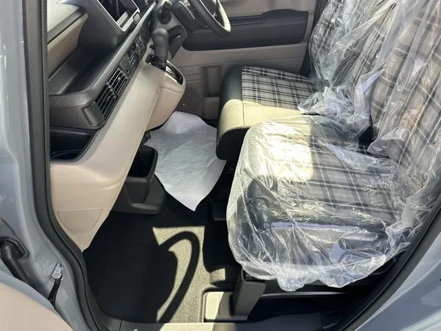 N-BOX(ホンダ)JOYターボ届出済未使用車 3