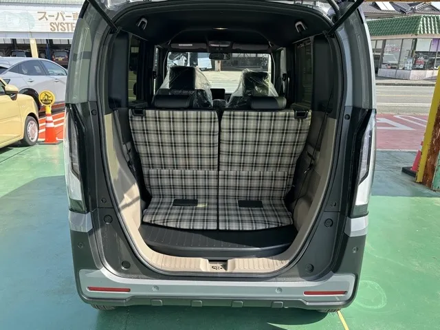 N-BOX(ホンダ)JOYターボ届出済未使用車 8