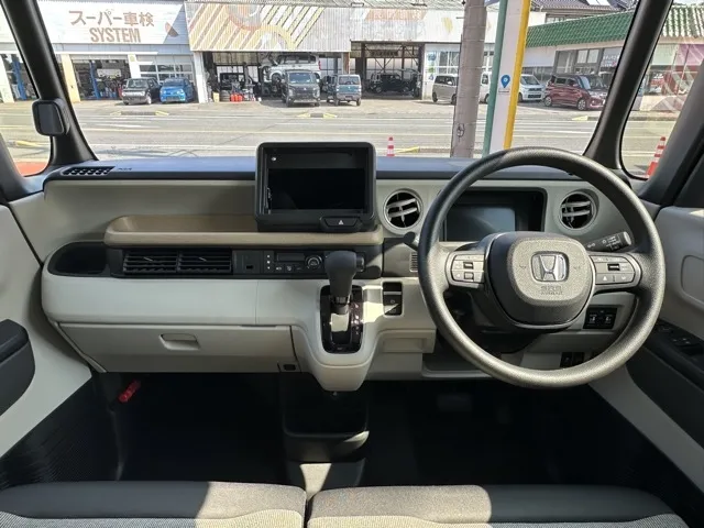 N-BOX(ホンダ)N-BOX ファッションスタイル コンフォートＰ 4WD届出済未使用車 5