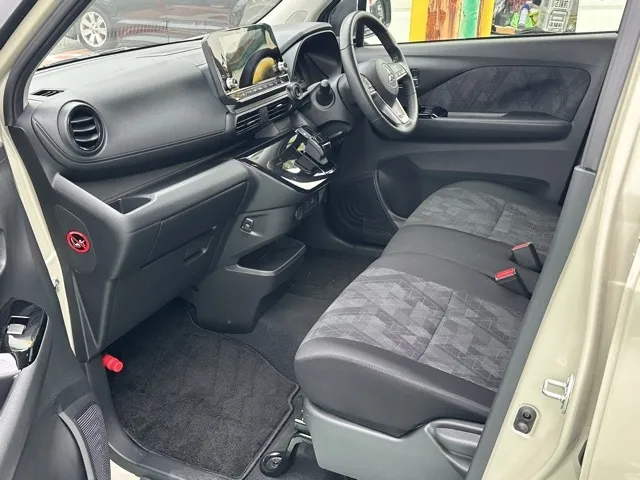eKクロス(三菱)ＥＶ Ｐ中古車 3