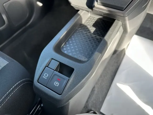 タフト(ダイハツ)G ダーククロムベンチャー届出済未使用車 19