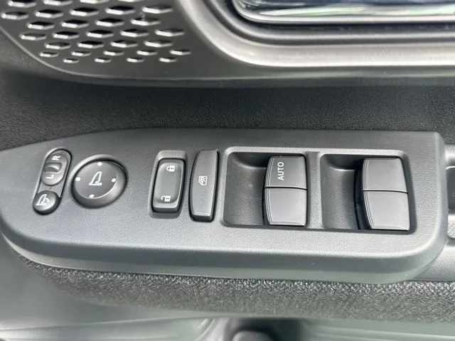 N-BOX(ホンダ)N-BOXカスタム 両側PSD届出済未使用車 14